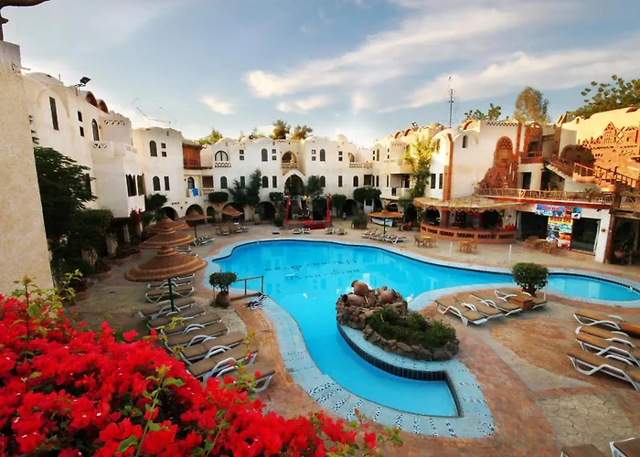 Amar Sina Boutique Egyptian Village Resort 2*