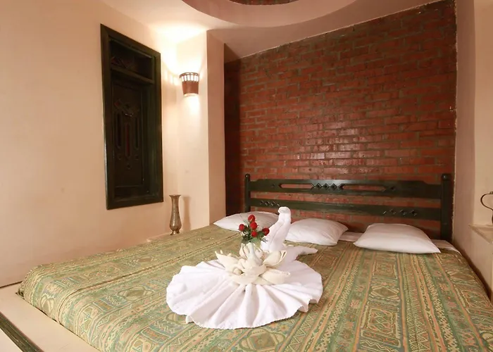 Amar Sina Boutique Egyptian Village 度假村 2*